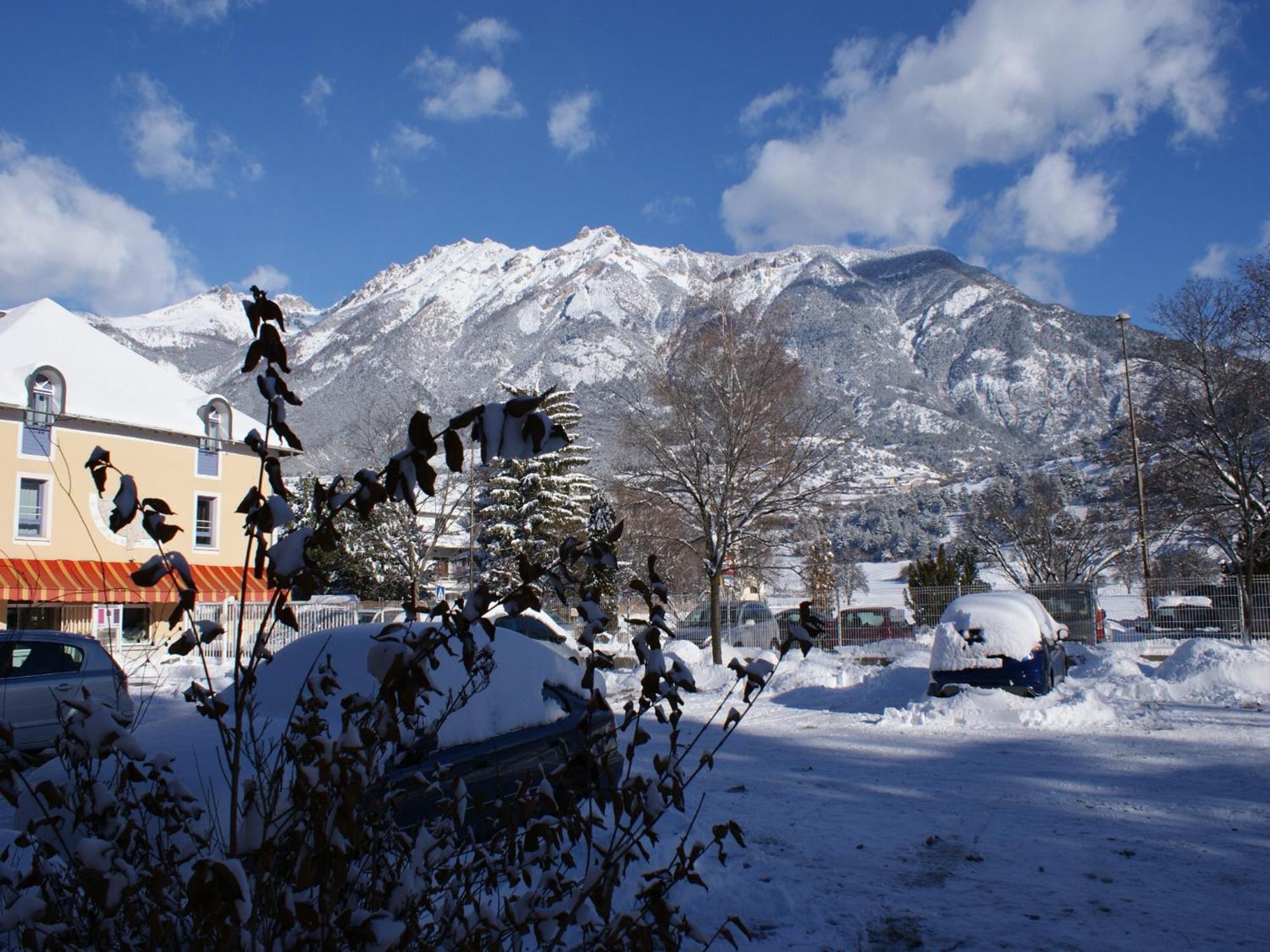 De La Gare Hotel